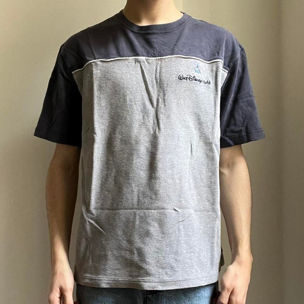 Vintage 90s disney world short sleeve shirt